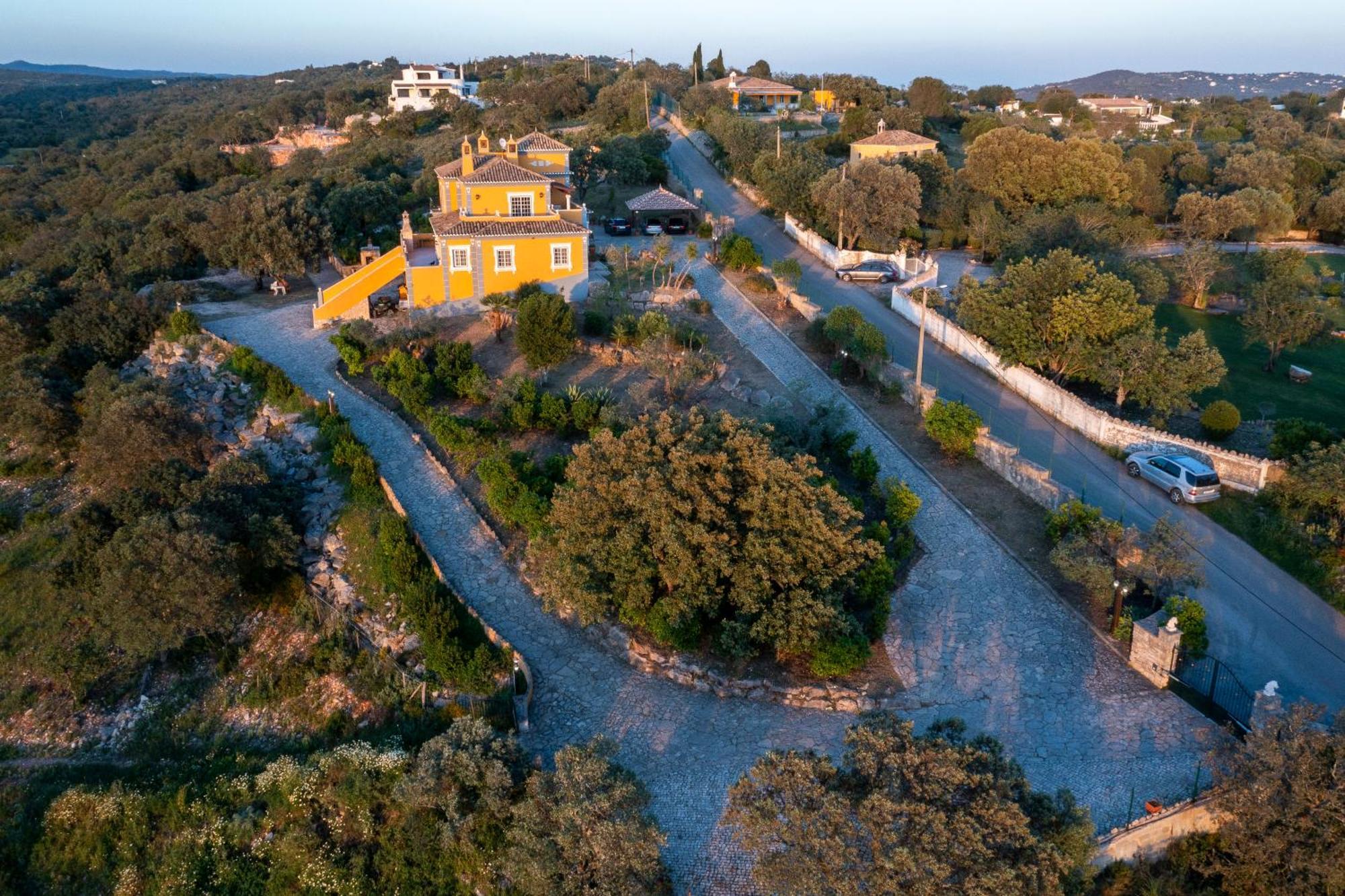 Al Monte Lusitano Villa Loule Bagian luar foto
